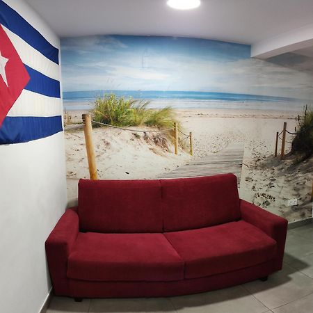 El Rinconcito Cubano En La Playa Almeria Exterior foto